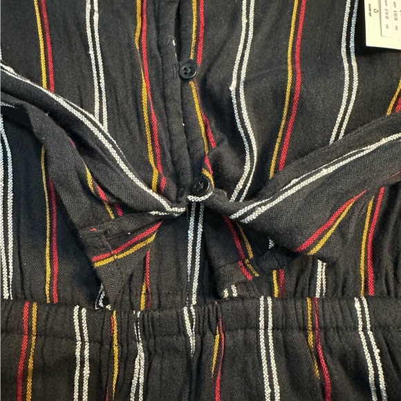 Billabong Play All Day Romper small black jumpsuit shorts long sleeve ruffle - Picture 10 of 13